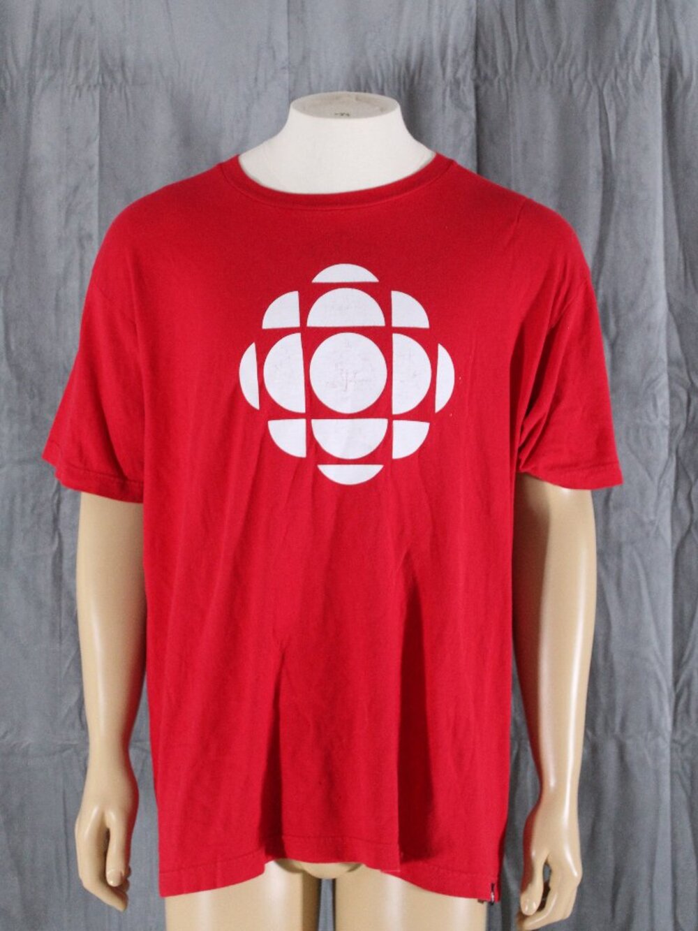 Graphic T-shirt - CBC Modern Logo White on Red - Men's XL